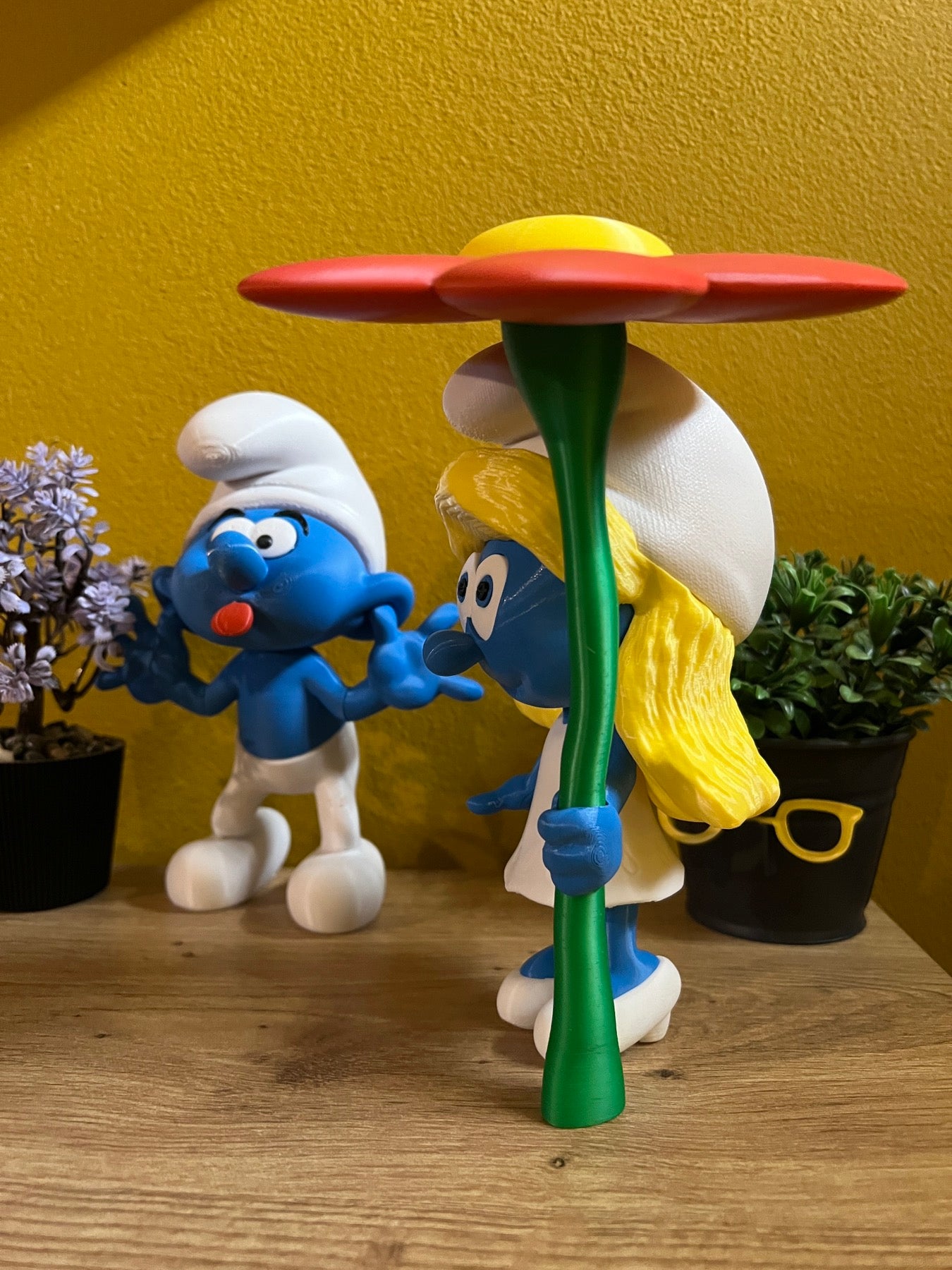 Φιγούρα Στρουμφίτας με Λουλούδι – Συλλεκτικό  / Διακοσμητικό (Στρουμφάκια)