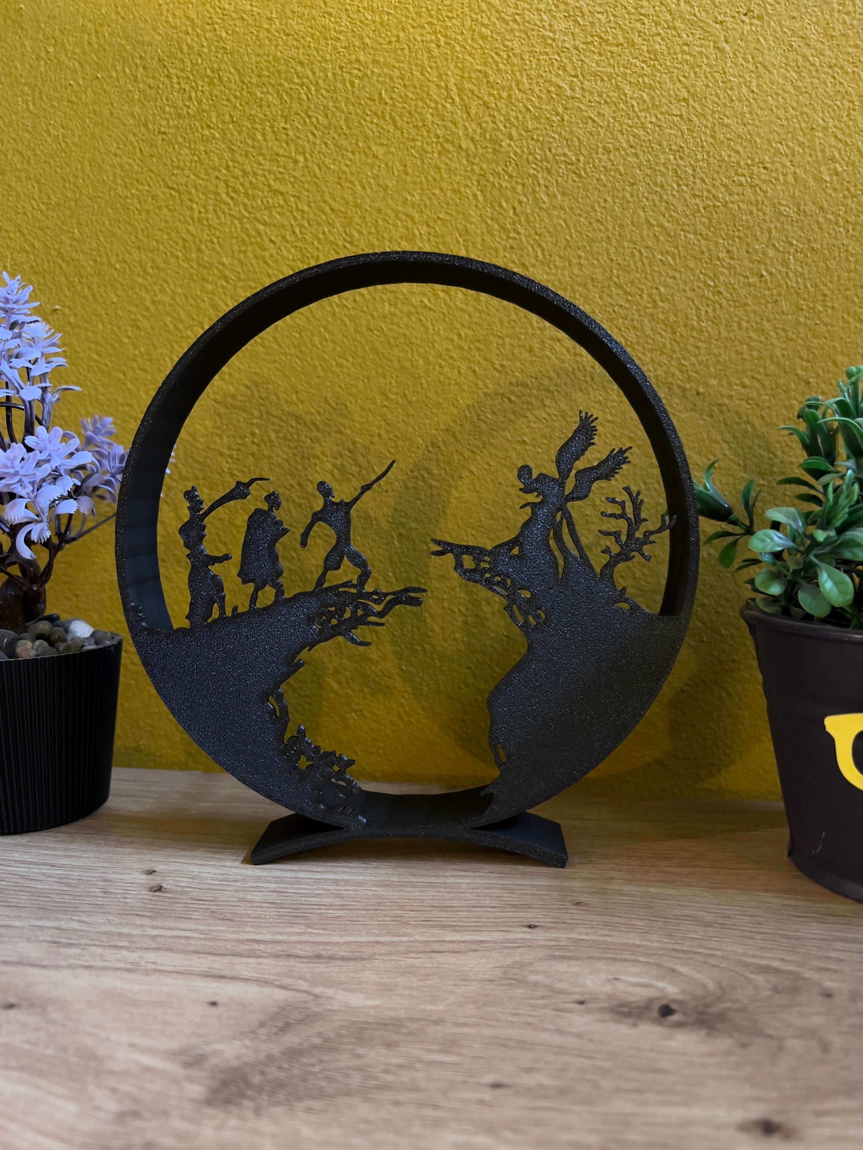 Harry Potter Deathly Hallows Geometric Low Poly Stand – Minimal & Modern Display